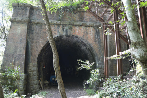 旧中央線玉野第三隧道　東坑門正面外観