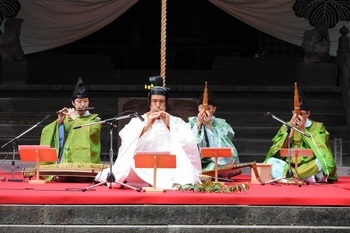 雅楽の演奏