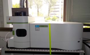 ICP発光分光分析装置の写真