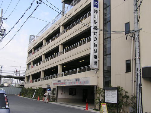 勝川駅南口立体駐車場