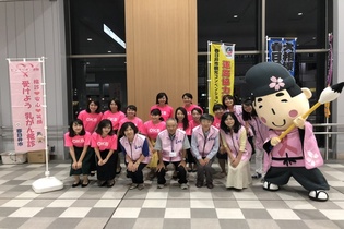 JR春日井駅前の活動写真