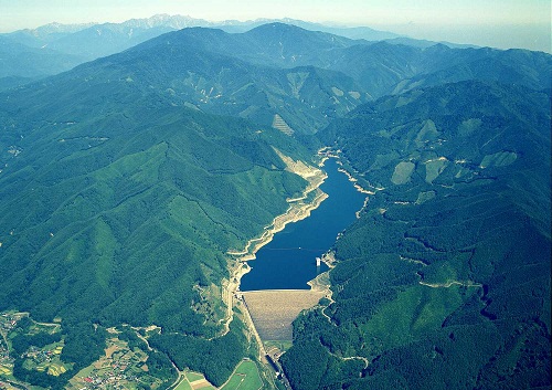 味噌川ダム(奥木曽湖)