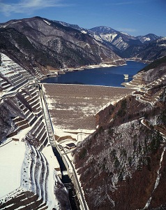 味噌川ダム(奥木曽湖)