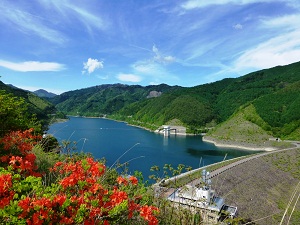 味噌川ダム（奥木曽湖）