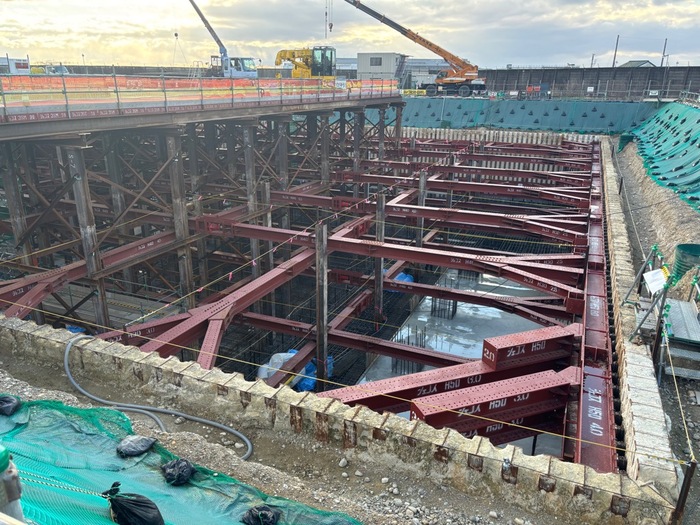 鉄筋組立コンクリート打設