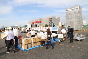 避難所設置・運営訓練の写真