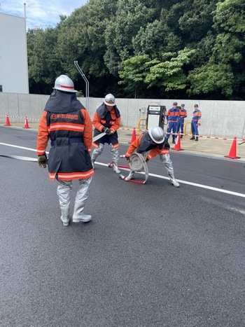 消防団車からのホース延長