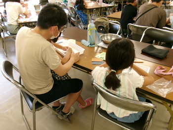 勾玉作りの様子