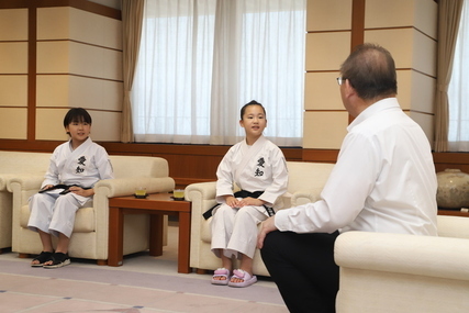 空手道全国大会出場に伴う表敬訪問