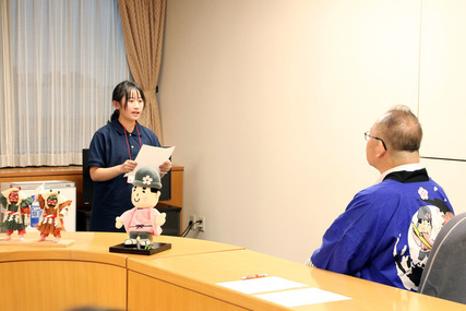 男鹿市児童による表敬訪問