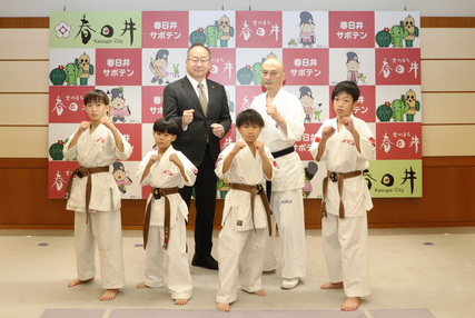 空手全国大会出場に伴う表敬訪問その1