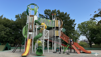 うつつじんじゃ