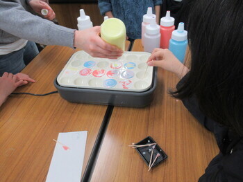 消しゴムづくりの様子